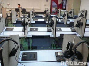 Eduserve International Ltd: 提供DA-LITE投影屏幕、DIS同聲傳譯及會議系統與專業翻譯服務